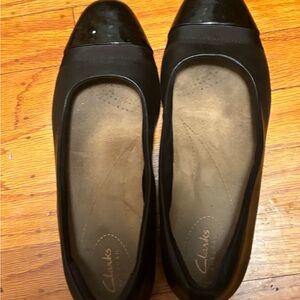 Ladies slip on Clark’s Size 8